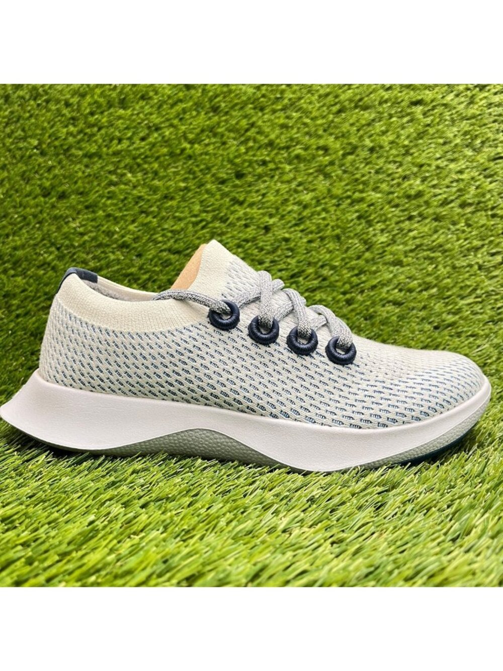 Allbirds Tree Dashers Womens Size 7.5 White Blue Athletic Running Shoes Sneakers